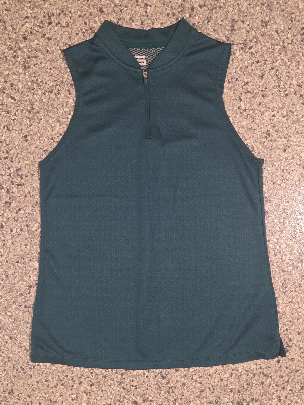 Three Sixty Six Sleeveless Golf Polo Size Small